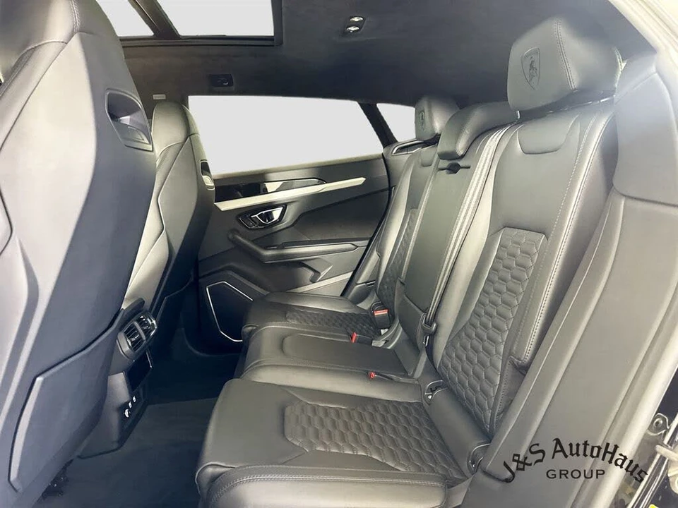 2021 Lamborghini Urus - Image 28 of 31