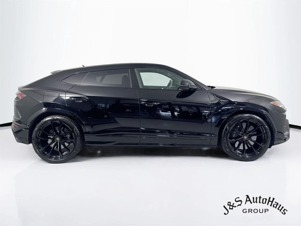 2021 Lamborghini Urus - Image 8 of 31