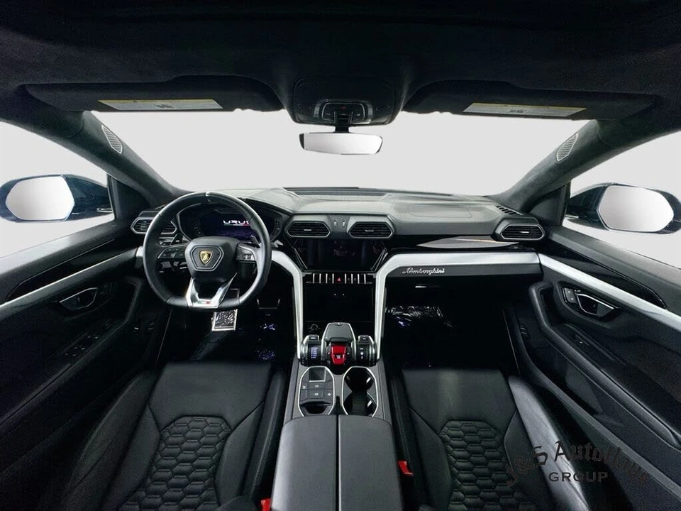 2021 Lamborghini Urus - Image 29 of 31