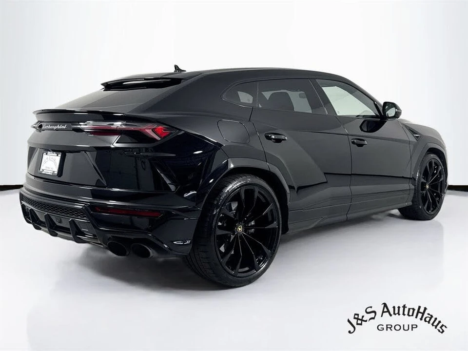 2021 Lamborghini Urus - Image 7 of 31