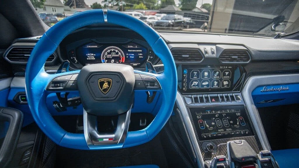 2021 Lamborghini Urus - Image 24 of 29
