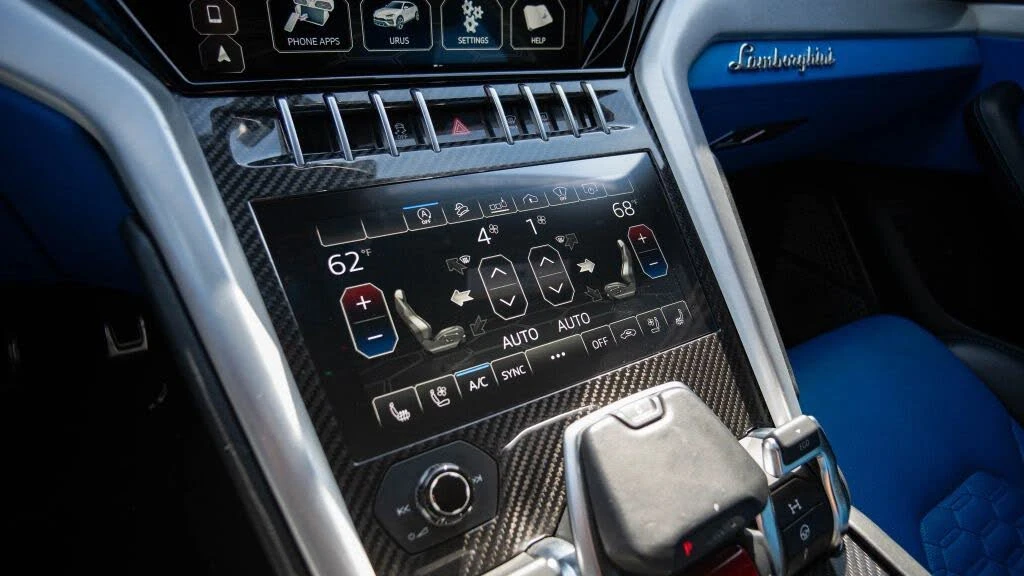 2021 Lamborghini Urus - Image 28 of 29
