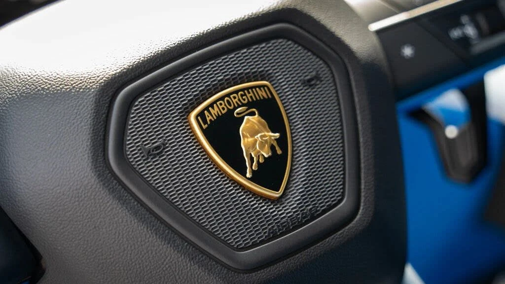 2021 Lamborghini Urus - Image 21 of 29