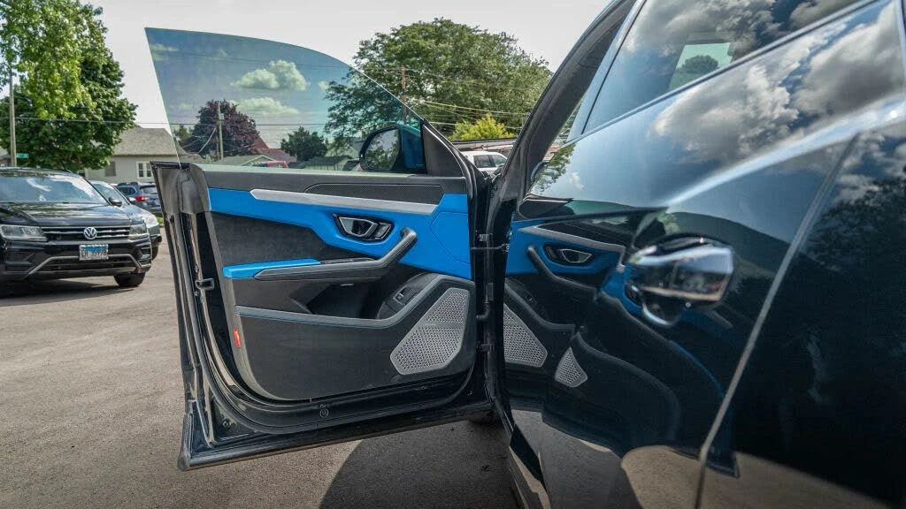 2021 Lamborghini Urus - Image 13 of 29