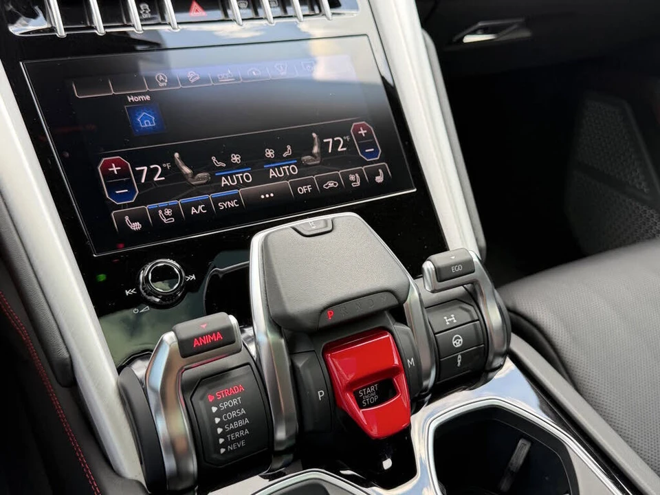 2021 Lamborghini Urus - Image 26 of 31