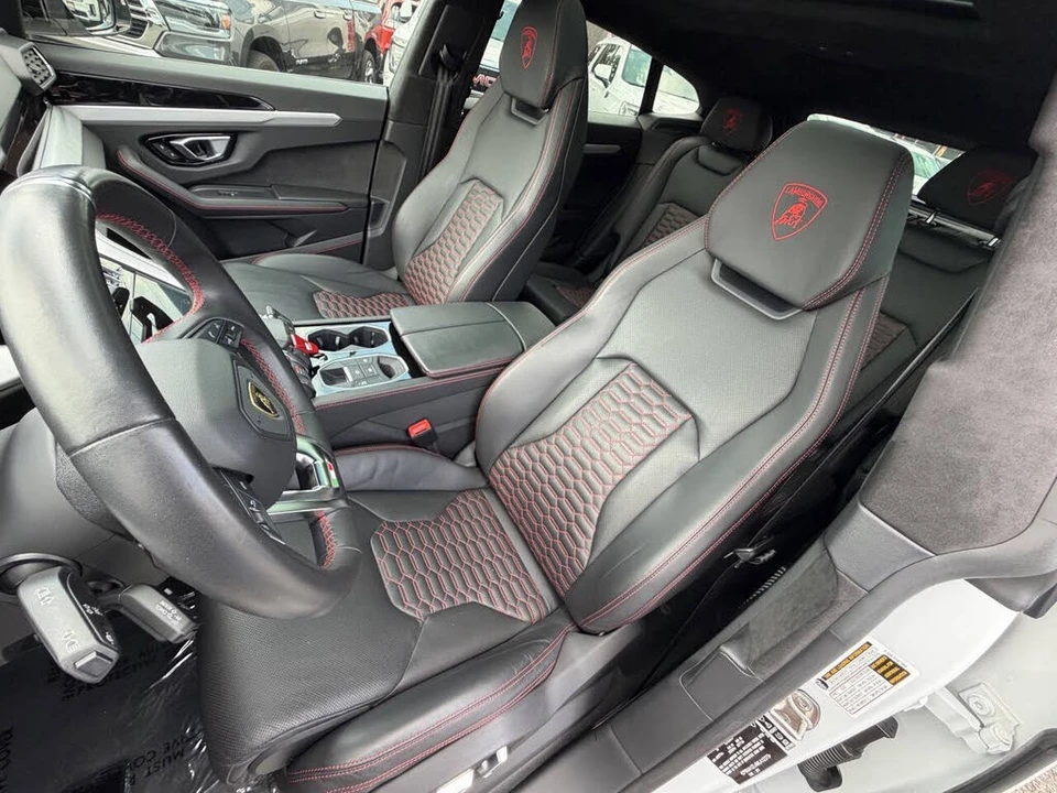 2021 Lamborghini Urus - Image 24 of 31