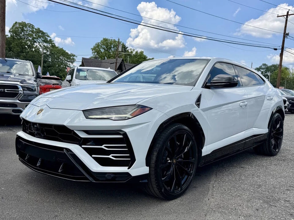 2021 Lamborghini Urus - Image 3 of 31