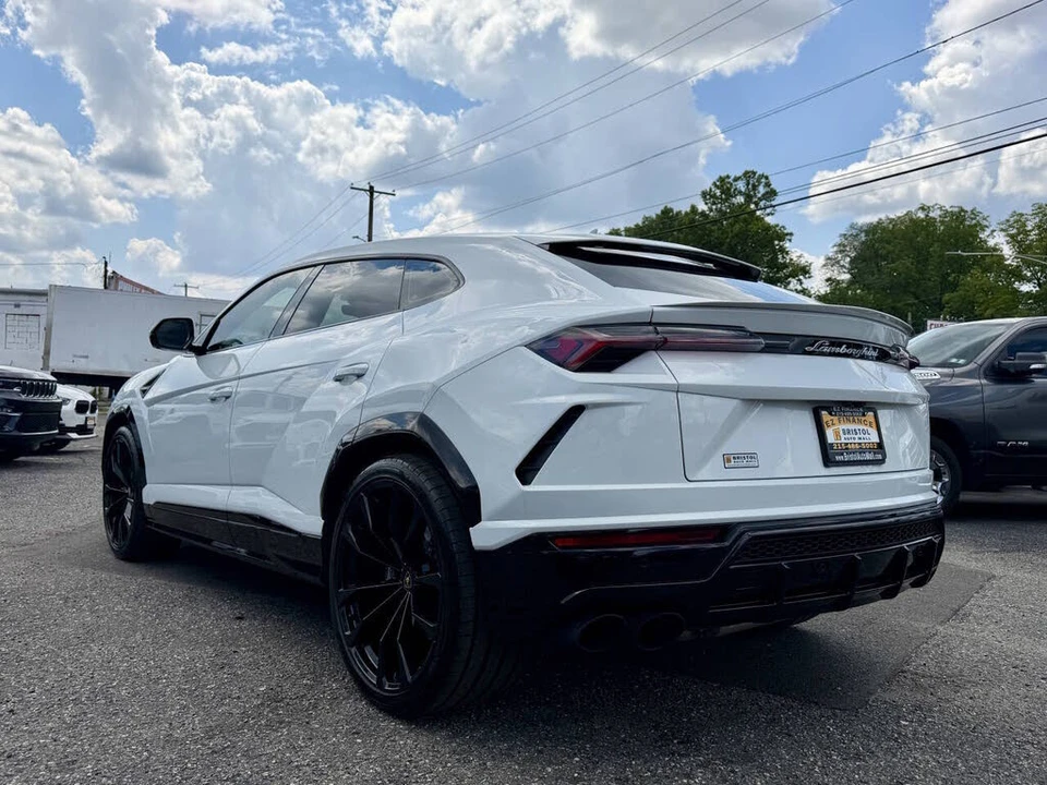2021 Lamborghini Urus - Image 5 of 31
