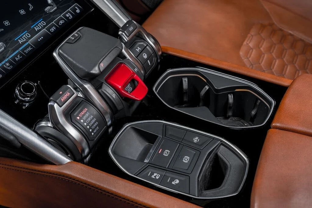 2021 Lamborghini Urus - Image 28 of 31