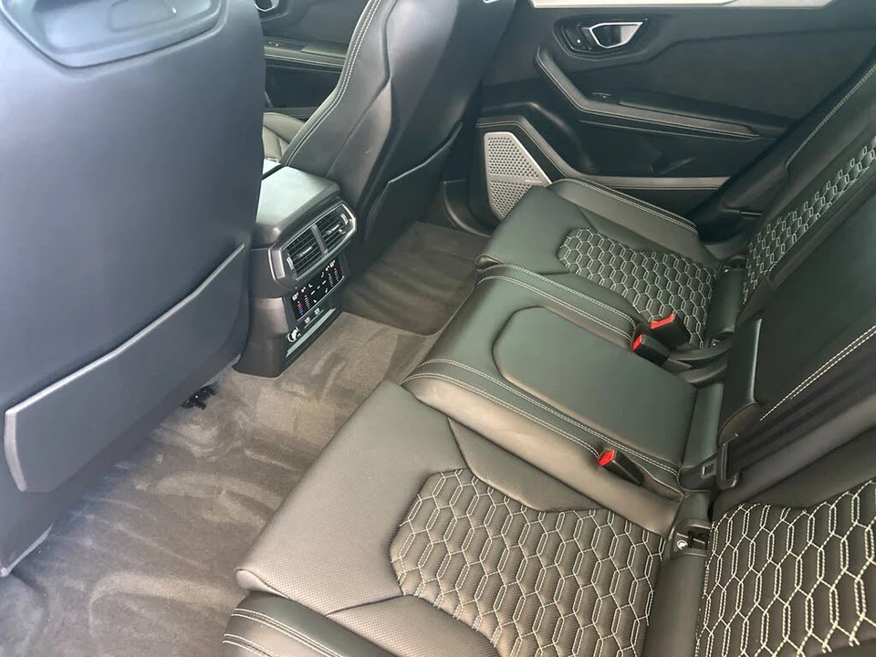 2021 Lamborghini Urus - Image 8 of 31