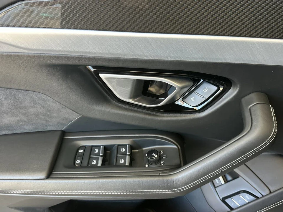 2021 Lamborghini Urus - Image 15 of 31