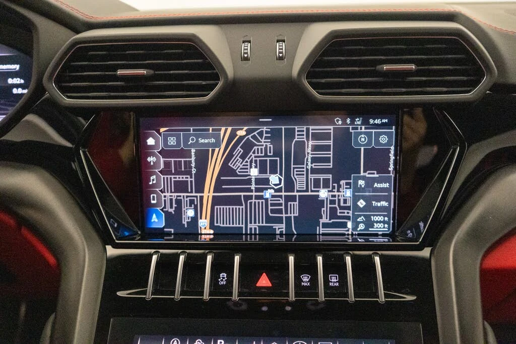 2021 Lamborghini Urus - Image 17 of 31