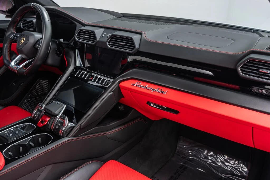 2021 Lamborghini Urus - Image 14 of 31