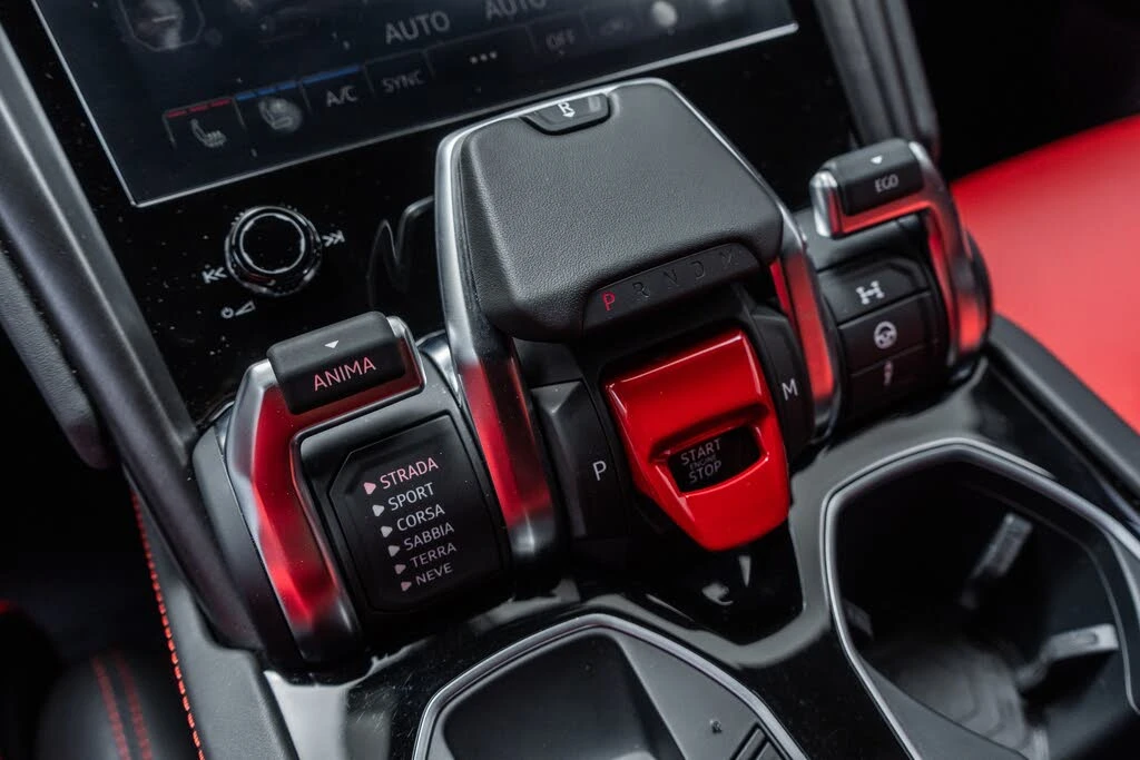 2021 Lamborghini Urus - Image 29 of 31