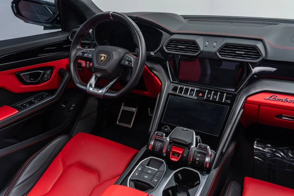 2021 Lamborghini Urus - Image 27 of 31