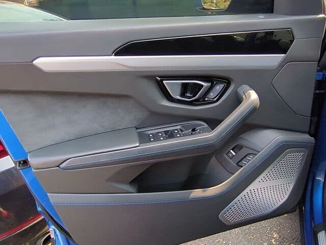 2021 Lamborghini Urus - Image 10 of 31