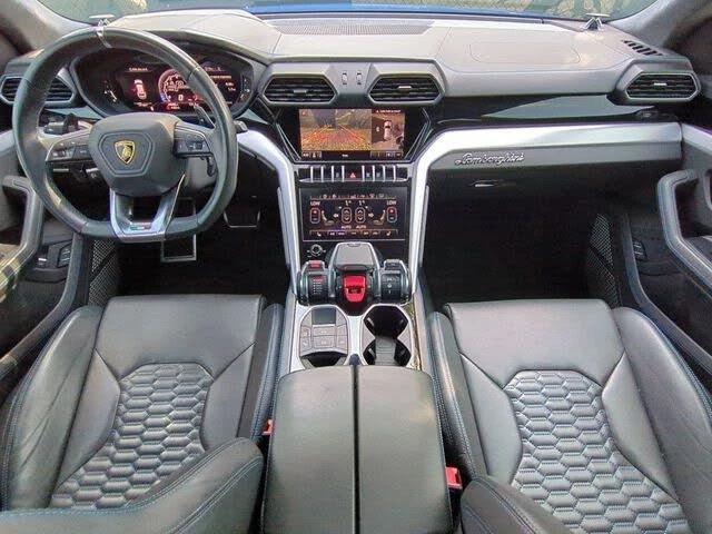 2021 Lamborghini Urus - Image 24 of 31