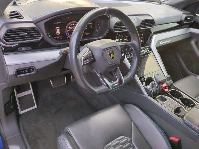 2021 Lamborghini Urus - Image 14 of 31
