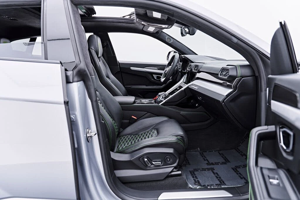 2021 Lamborghini Urus - Image 27 of 31