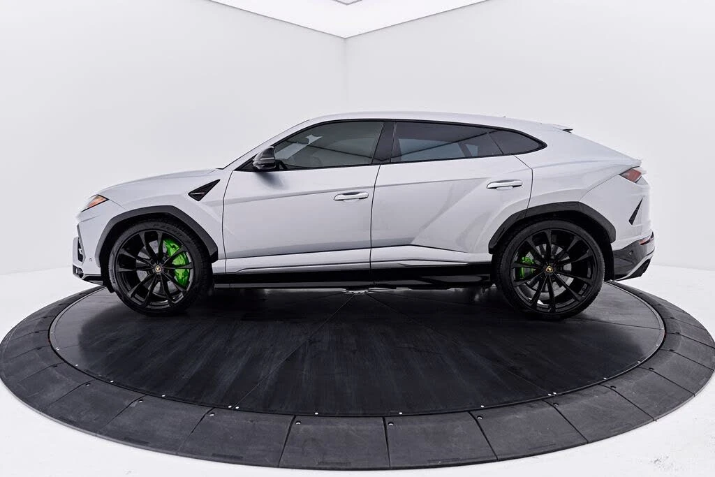 2021 Lamborghini Urus - Image 10 of 31