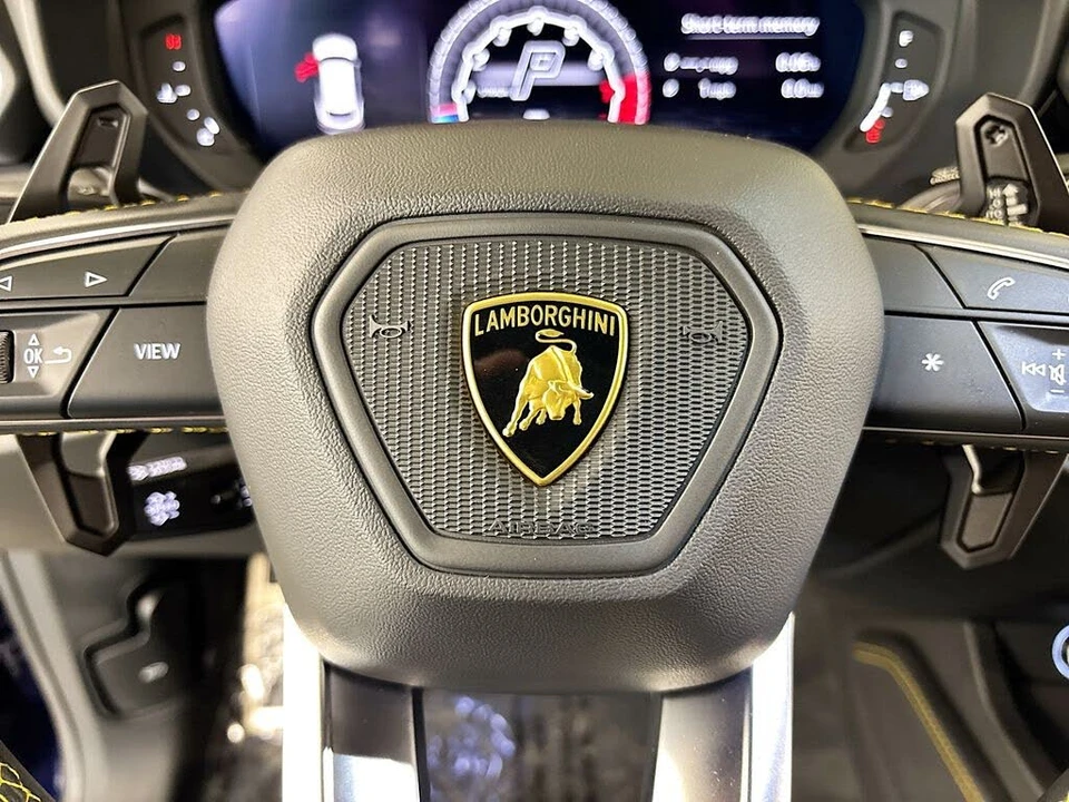 2021 Lamborghini Urus - Image 24 of 31