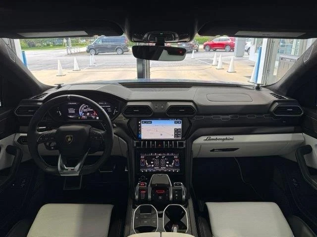 2021 Lamborghini Urus - Image 22 of 28