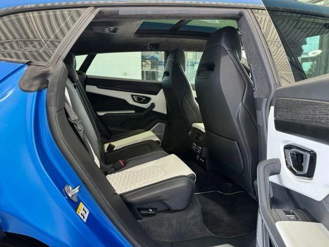 2021 Lamborghini Urus - Image 12 of 28
