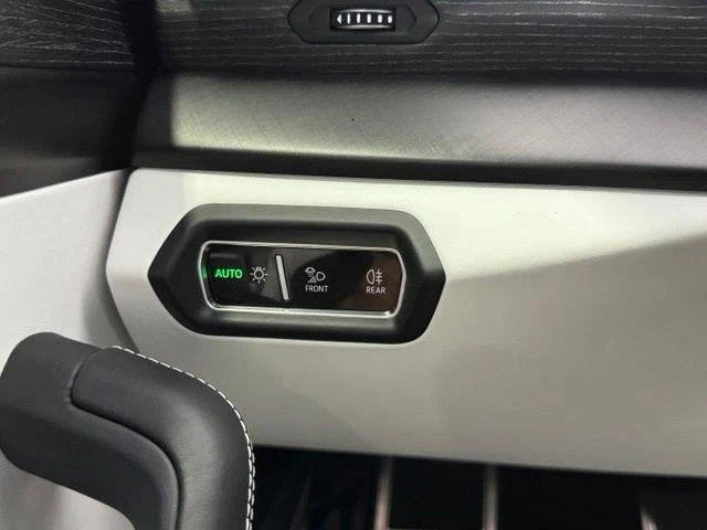 2021 Lamborghini Urus - Image 16 of 28