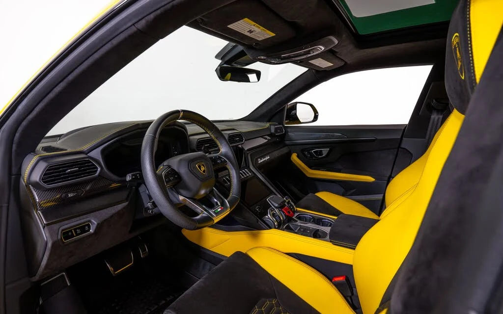 2021 Lamborghini Urus - Image 17 of 23