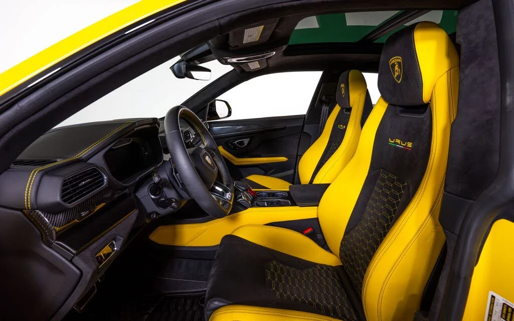 2021 Lamborghini Urus - Image 18 of 23