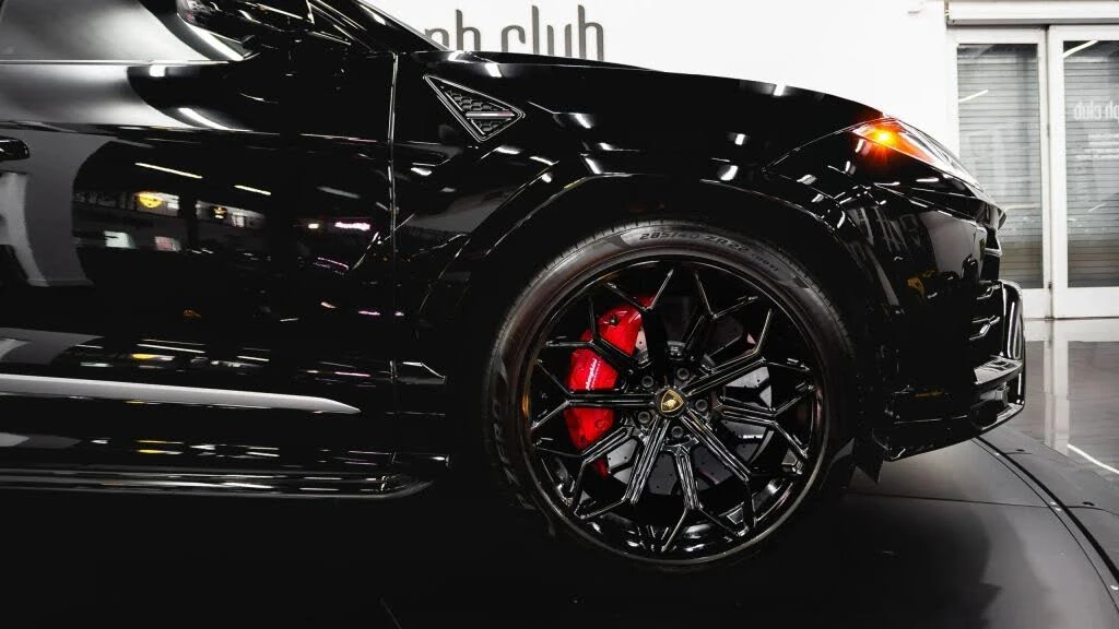 2021 Lamborghini Urus - Image 11 of 31