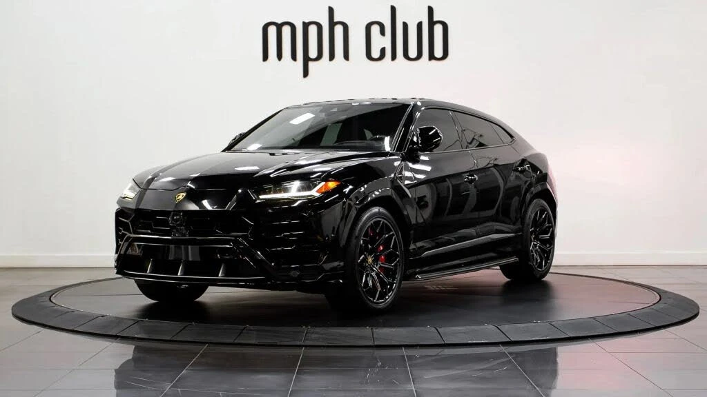 2021 Lamborghini Urus - Image 2 of 31