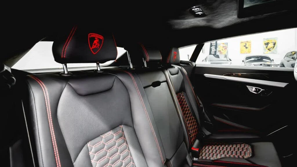 2021 Lamborghini Urus - Image 23 of 31