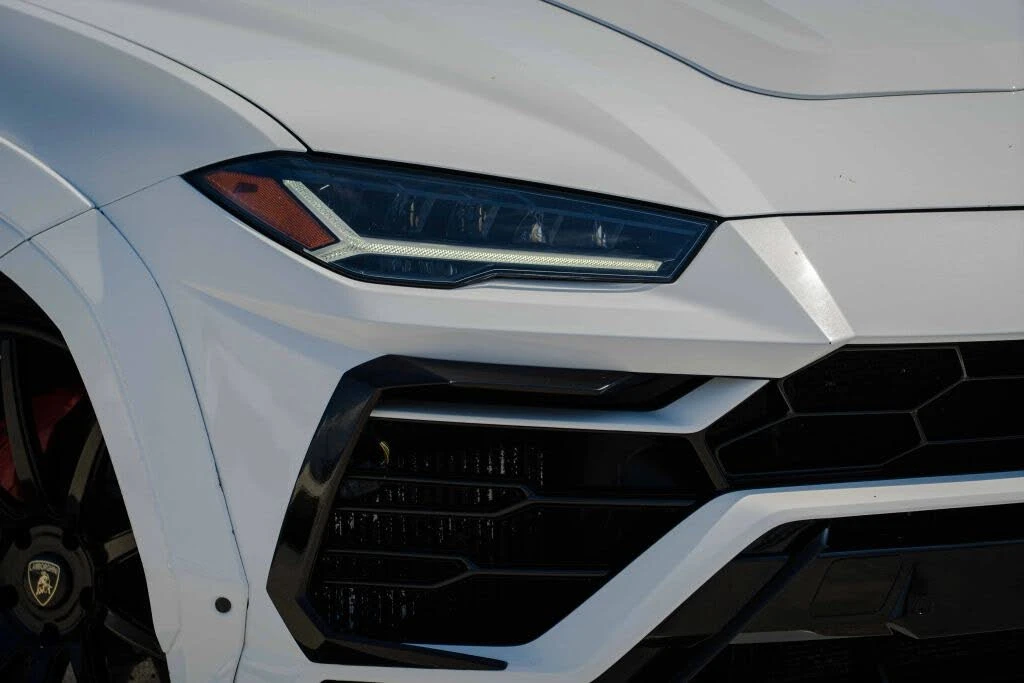 2021 Lamborghini Urus - Image 28 of 31