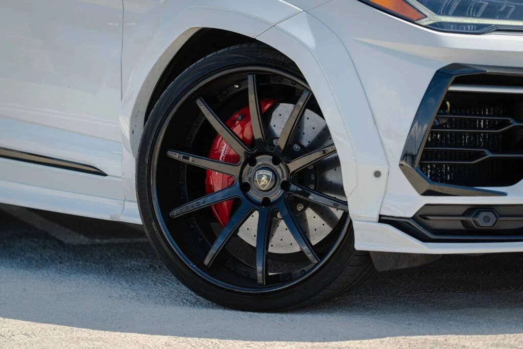 2021 Lamborghini Urus - Image 29 of 31