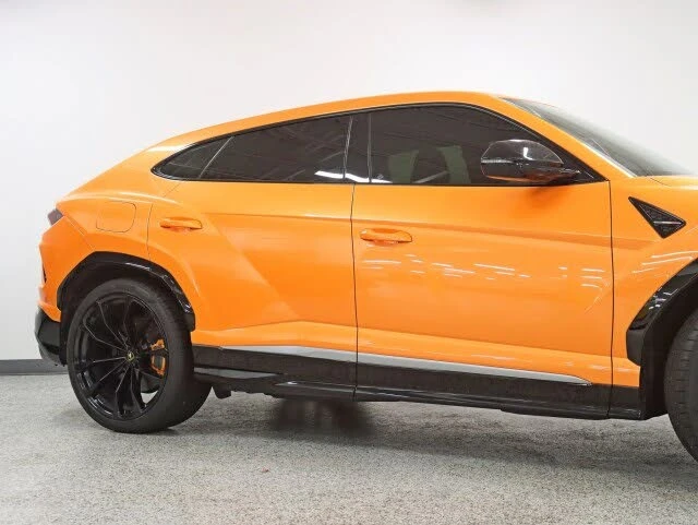 2021 Lamborghini Urus - Image 3 of 31