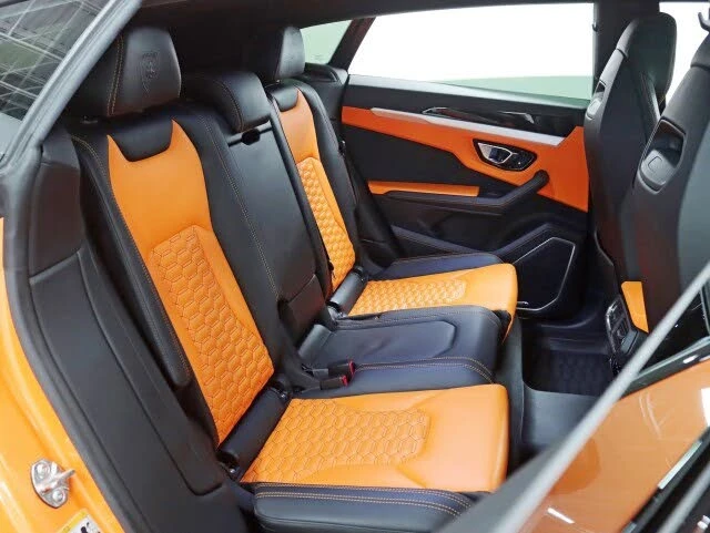 2021 Lamborghini Urus - Image 31 of 31