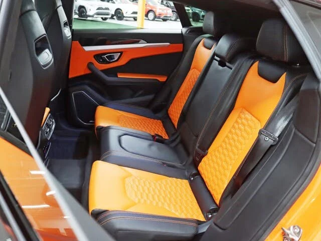 2021 Lamborghini Urus - Image 30 of 31