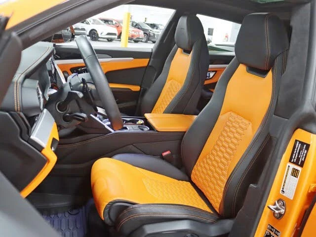 2021 Lamborghini Urus - Image 27 of 31