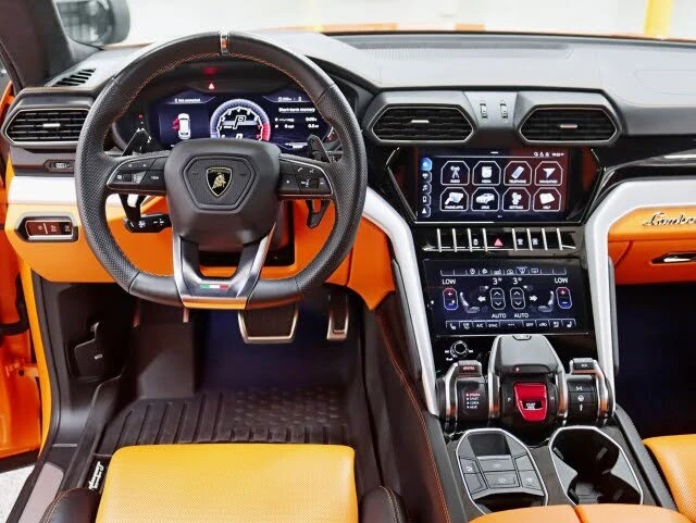 2021 Lamborghini Urus - Image 14 of 31