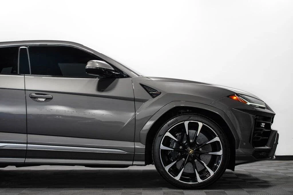 2021 Lamborghini Urus - Image 9 of 31