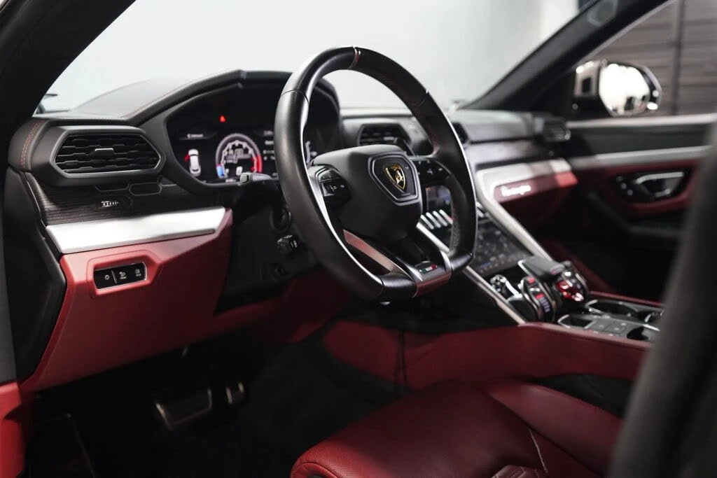 2021 Lamborghini Urus - Image 16 of 31