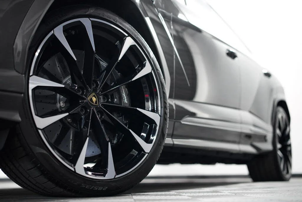 2021 Lamborghini Urus - Image 4 of 31