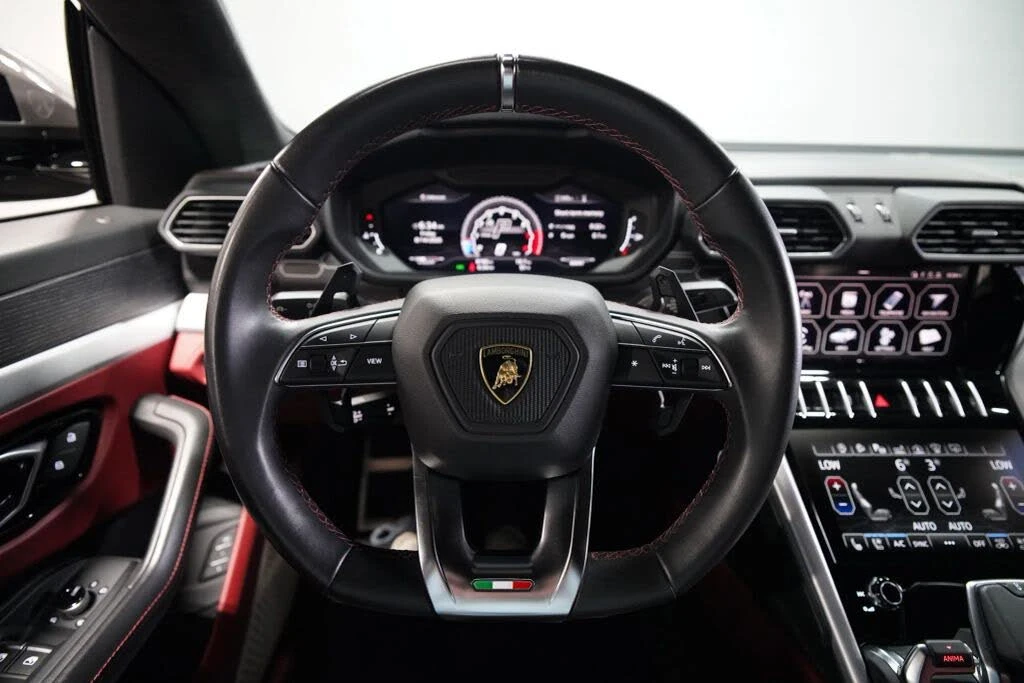 2021 Lamborghini Urus - Image 24 of 31