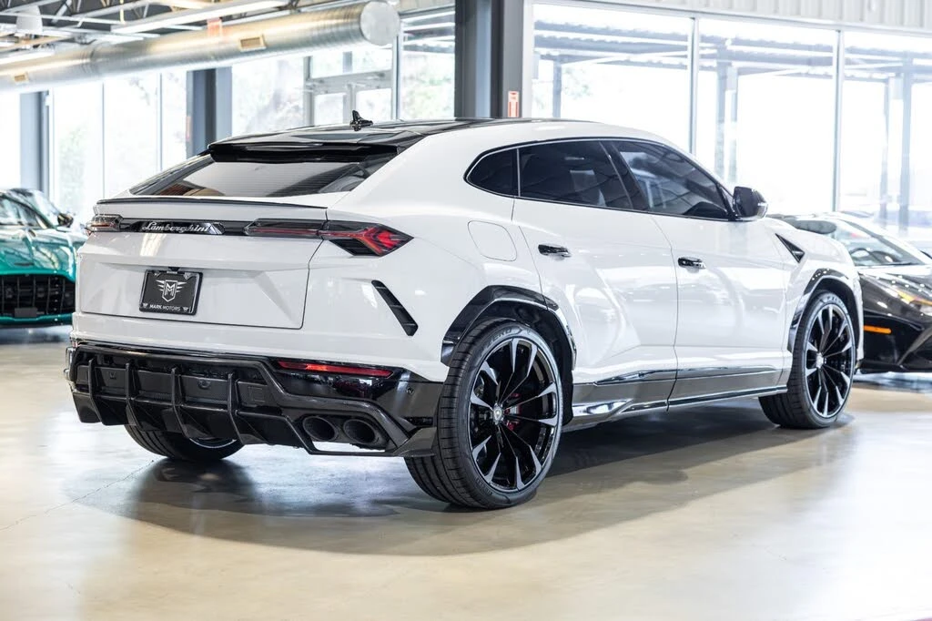 2021 Lamborghini Urus - Image 6 of 31