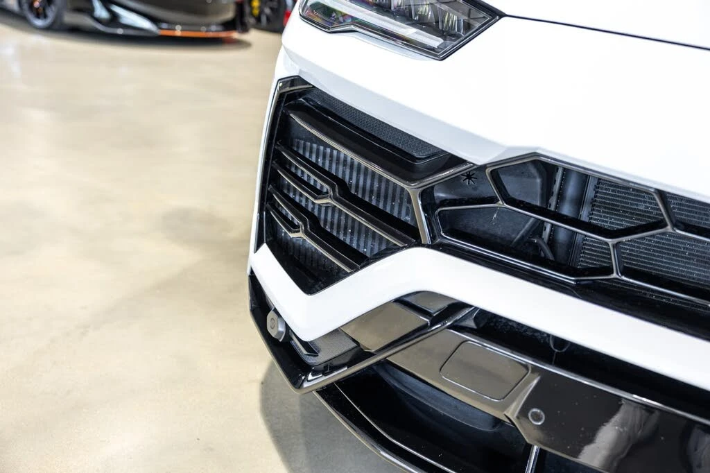 2021 Lamborghini Urus - Image 11 of 31