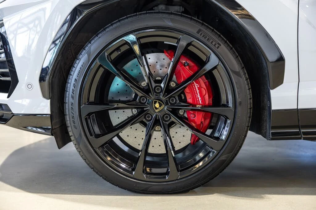2021 Lamborghini Urus - Image 24 of 31
