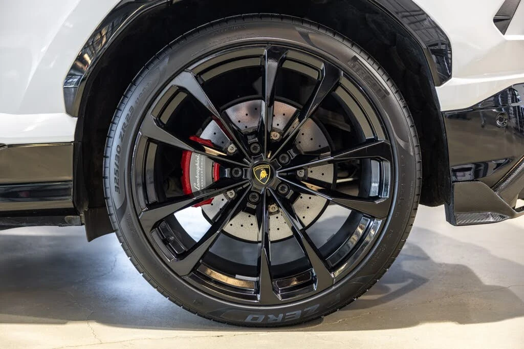 2021 Lamborghini Urus - Image 25 of 31