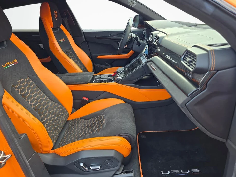 2021 Lamborghini Urus - Image 27 of 31