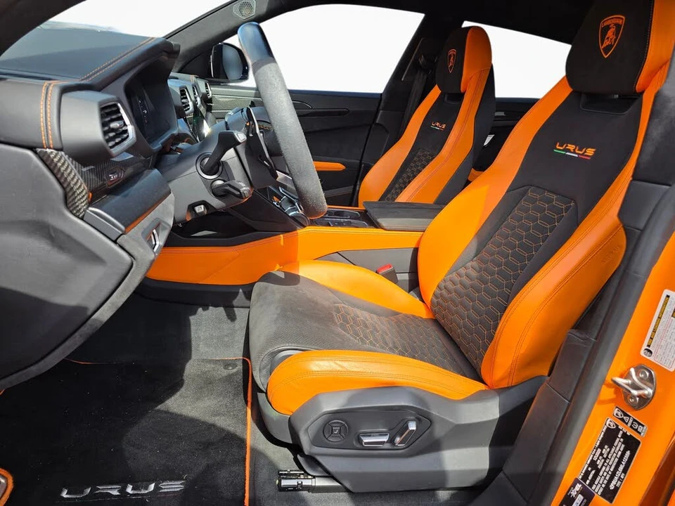 2021 Lamborghini Urus - Image 12 of 31